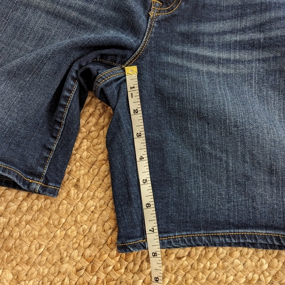 Gap Womens Dark Blue Denim Jean Shorts 12/31" - Picture 5 of 8